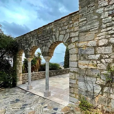 Hébergement de vacances La Maison De Lily, Cosy Dans Le Vieux-hyères, Parking Gratuit *