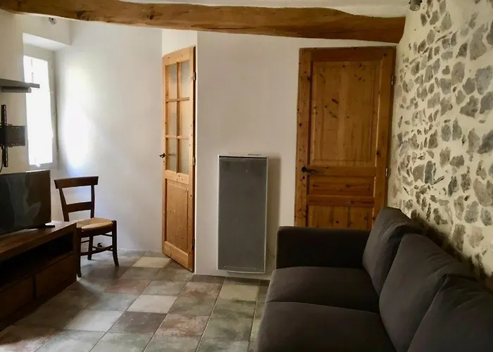 La Maison De Lily, Cosy Dans Le Vieux-hyeres, Parking Gratuit * Hyeres