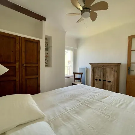 La Maison De Lily, Cosy Dans Le Vieux-hyeres, Parking Gratuit 別荘 *