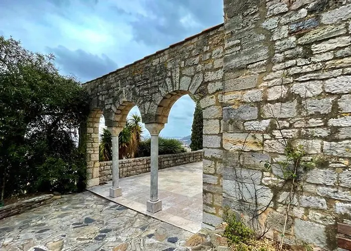 Σπίτι διακοπών La Maison De Lily, Cosy Dans Le Vieux-hyeres, Parking Gratuit *