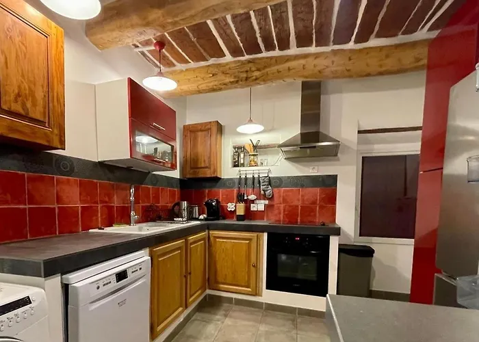 Σπίτι διακοπών La Maison De Lily, Cosy Dans Le Vieux-hyeres, Parking Gratuit