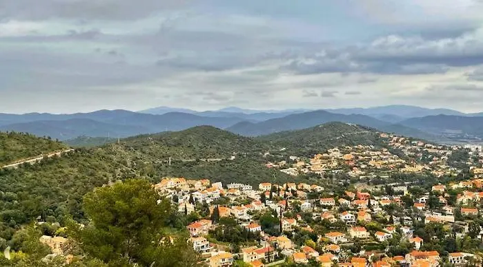 La Maison De Lily, Cosy Dans Le Vieux-hyeres, Parking Gratuit Ιέρ