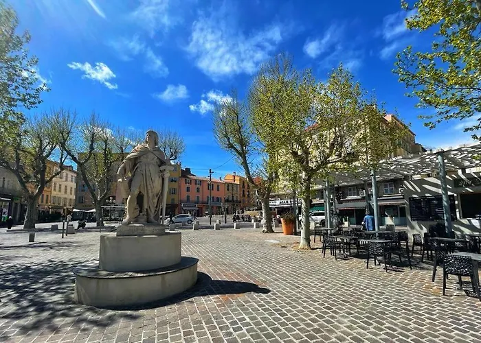La Maison De Lily, Cosy Dans Le Vieux-hyeres, Parking Gratuit Ιέρ