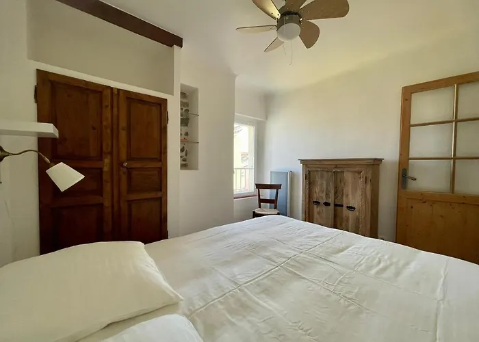 La Maison De Lily, Cosy Dans Le Vieux-hyeres, Parking Gratuit Σπίτι διακοπών *