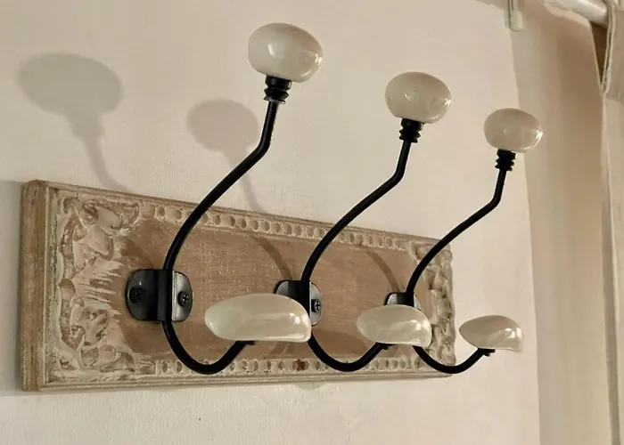 Σπίτι διακοπών La Maison De Lily, Cosy Dans Le Vieux-hyeres, Parking Gratuit Ιέρ