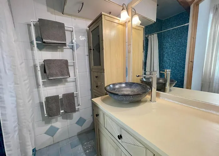 Σπίτι διακοπών La Maison De Lily, Cosy Dans Le Vieux-hyeres, Parking Gratuit *